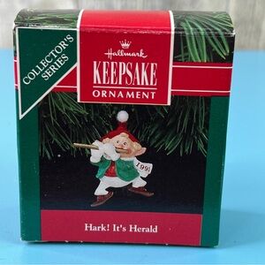 Hallmark Keepsake Ornament Hark! Its Herald Handcrafted & Dated 1991 QX437-9